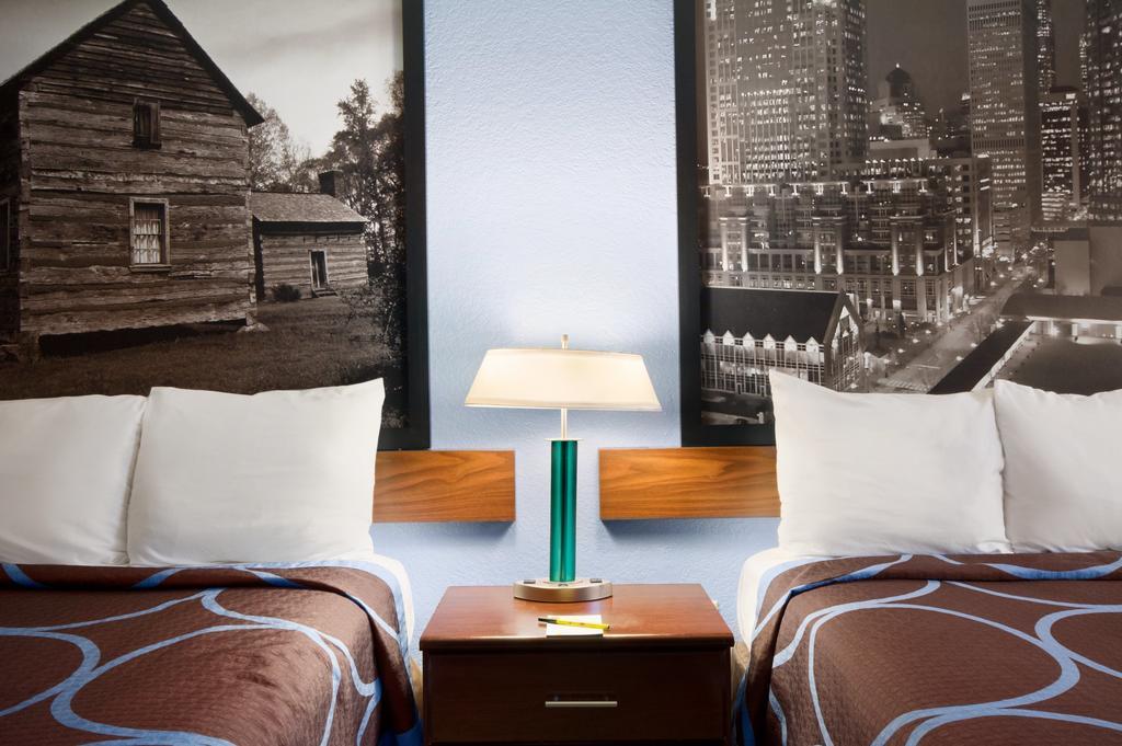 Super 8 By Wyndham Charlotte University Chambre photo